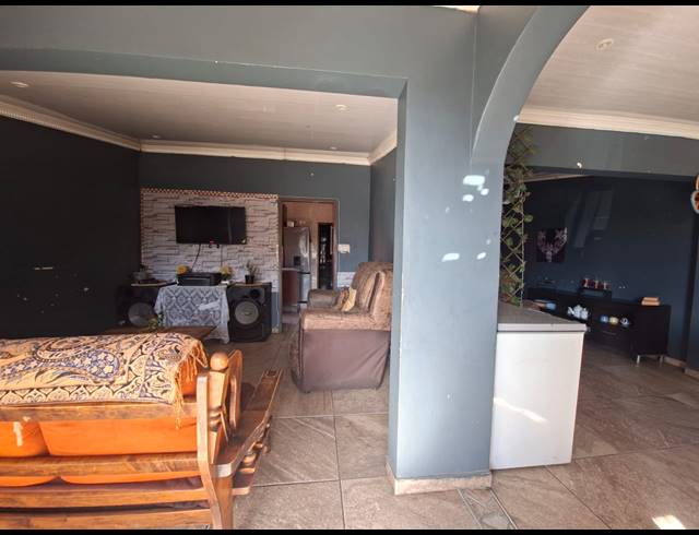 3 BEDROOM FREESTANDING FOR SALE IN BUFFALO FLATS